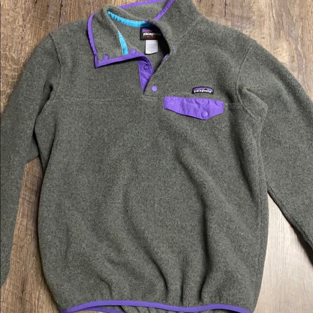 grey and purple patagonia